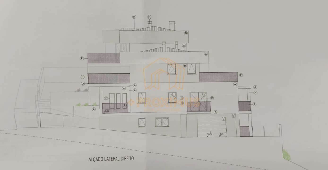 Moradia T4 para Venda em Buarcos Planta 6