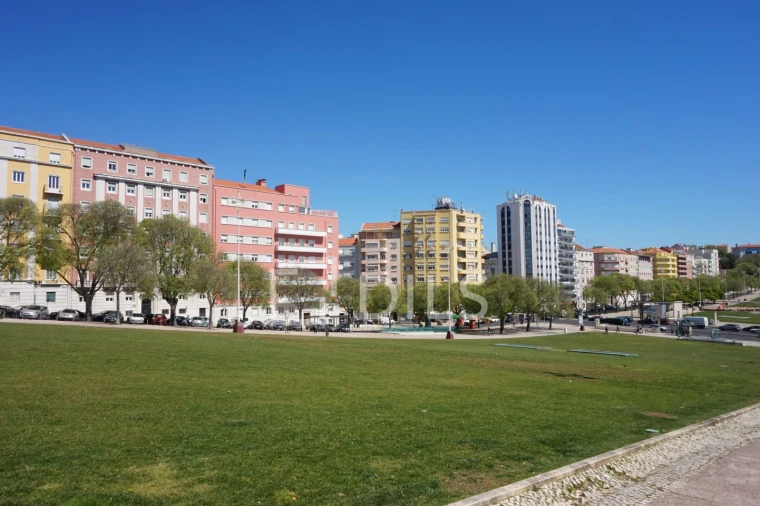 Apartamento T1 para Venda em Arroios Foto 16