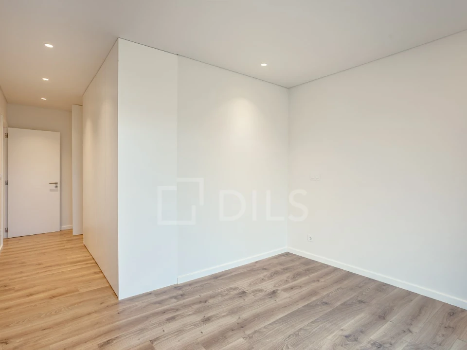Apartamento T3 para Venda em Barcarena Foto 16