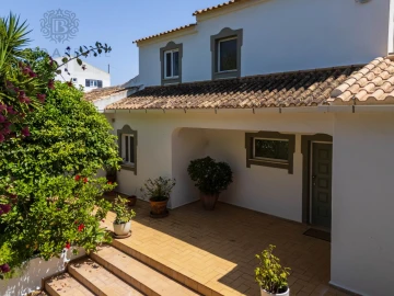 Moradia T5 para Venda em Boliqueime