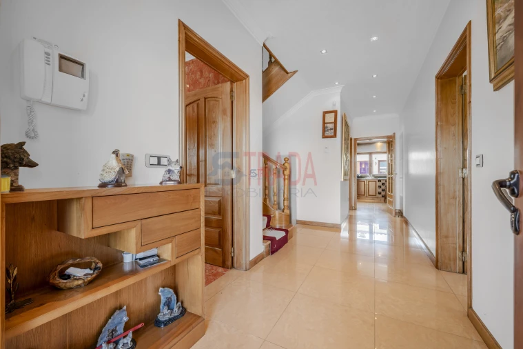 Moradia T3 para Venda em Associação de Freguesias do Vale do Neiva Foto 2