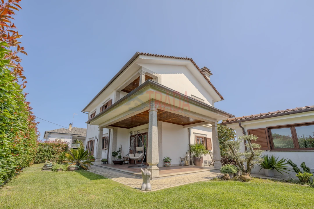 Moradia T3 para Venda em Associação de Freguesias do Vale do Neiva Foto 1