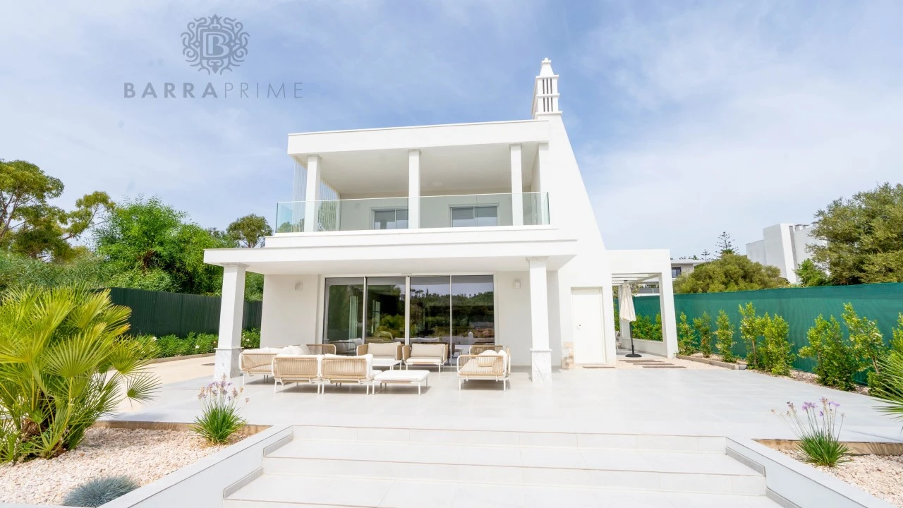 Moradia T5 para Venda em Alvor Foto 4
