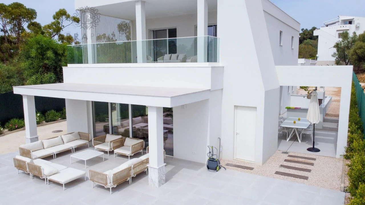 Moradia T5 para Venda em Alvor Foto 10