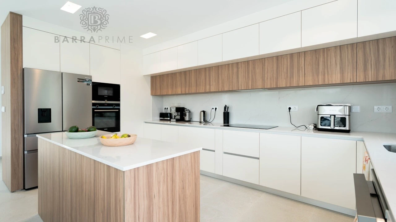 Moradia T5 para Venda em Alvor Foto 18