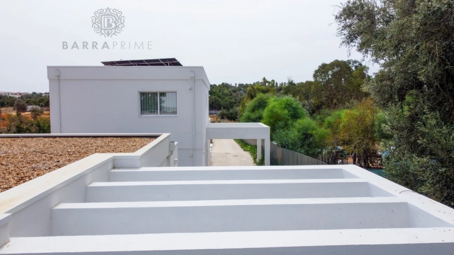 Moradia T5 para Venda em Alvor Foto 14
