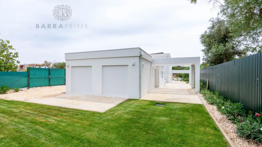 Moradia T5 para Venda em Alvor Foto 42