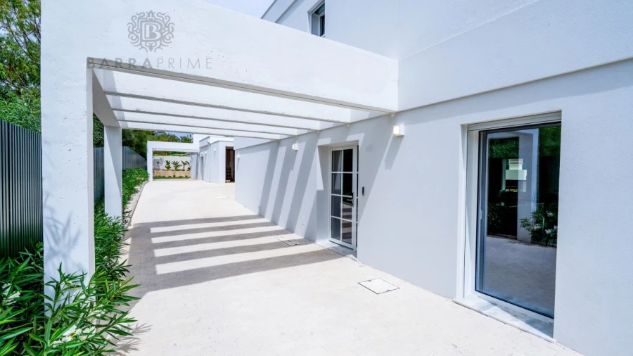 Moradia T5 para Venda em Alvor Foto 44