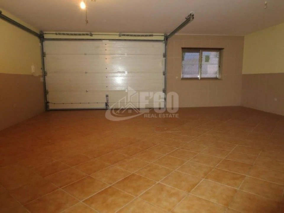 Moradia T4 para Venda em Gulpilhares e Valadares Foto 10