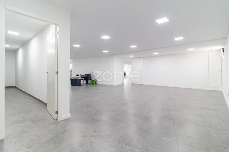 Moradia T3 para Venda em Oliveira, São Paio e São Sebastião Foto 40