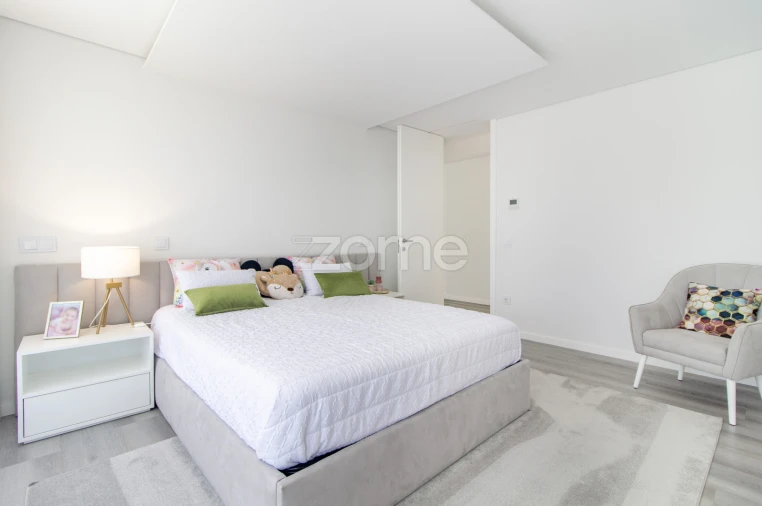 Moradia T3 para Venda em Oliveira, São Paio e São Sebastião Foto 32