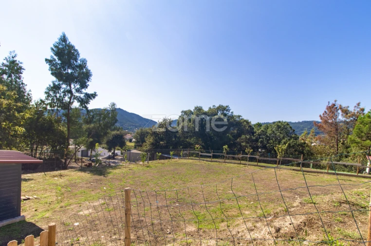 Moradia T3 para Venda em Oliveira, São Paio e São Sebastião Foto 43