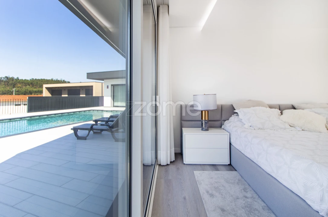 Moradia T3 para Venda em Oliveira, São Paio e São Sebastião Foto 22