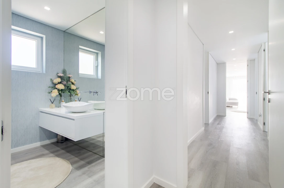 Moradia T3 para Venda em Oliveira, São Paio e São Sebastião Foto 19