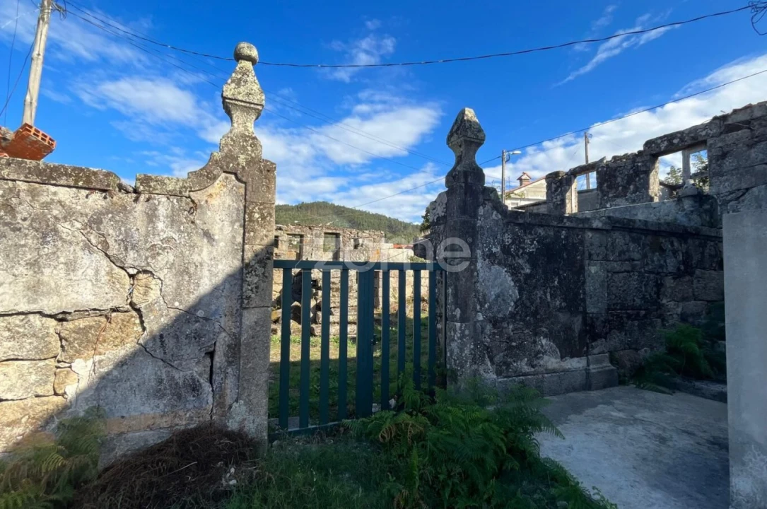 Moradia T3 para Venda em Moimenta Foto 24