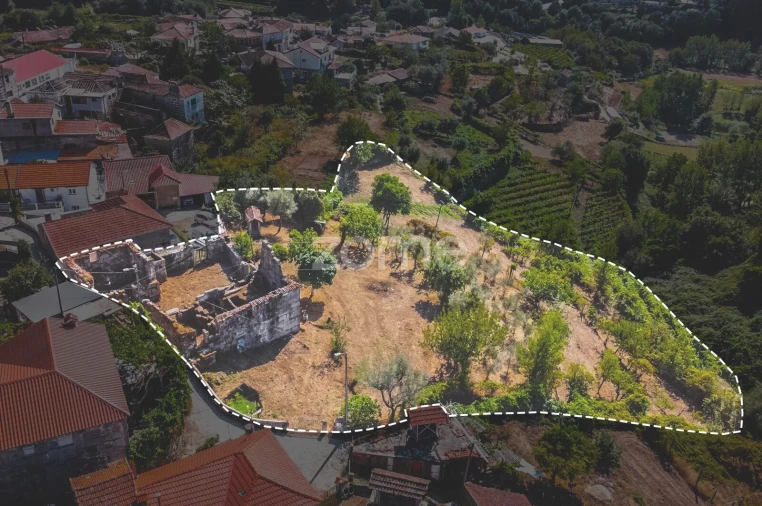 Moradia T3 para Venda em Moimenta Foto 2