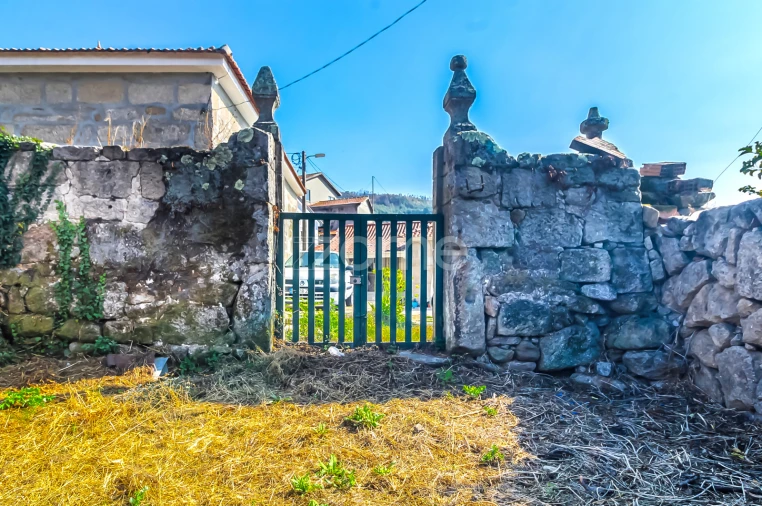 Moradia T3 para Venda em Moimenta Foto 4