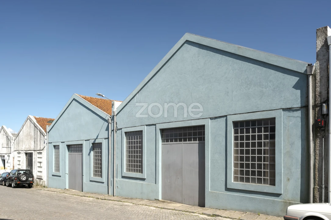 Terreno Comércio / Armazém para Arrendamento em Campanhã Foto 6