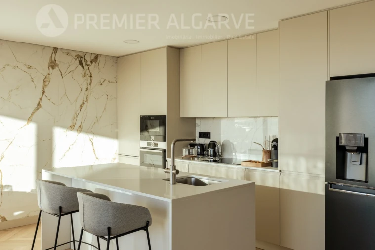 Apartamento T2 para Venda em Faro (Sé e São Pedro) Foto 8