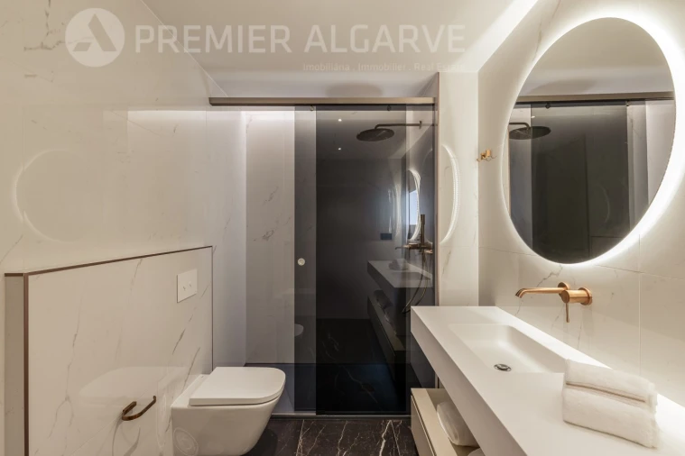 Apartamento T2 para Venda em Faro (Sé e São Pedro) Foto 12