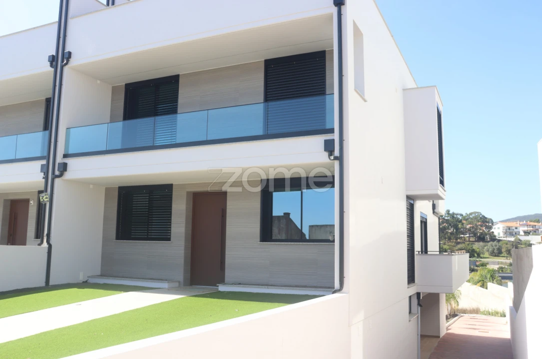 Moradia T5 para Venda em Buarcos Foto 4