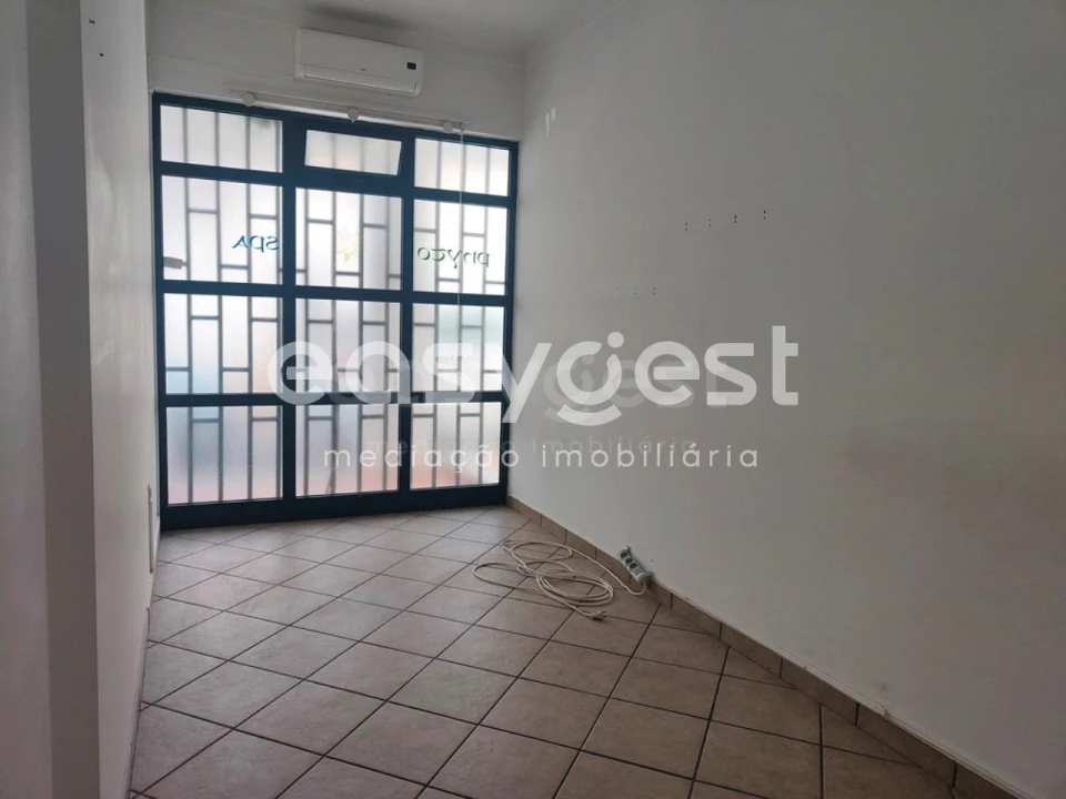 Loja para Venda em Beja (Santiago Maior e São João Baptista) Foto 6