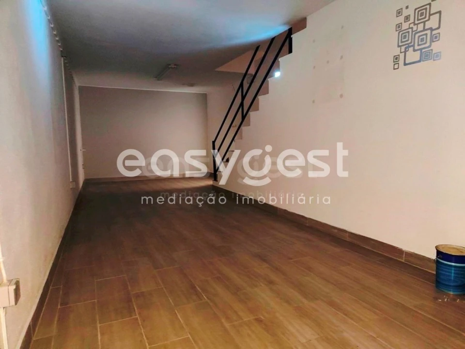 Loja para Venda em Beja (Santiago Maior e São João Baptista) Foto 11