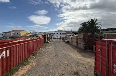 Terreno Comércio / Armazém para Venda em Rabo de Peixe