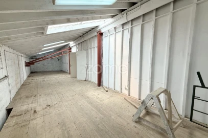 Terreno Comércio / Armazém para Venda em Rabo de Peixe