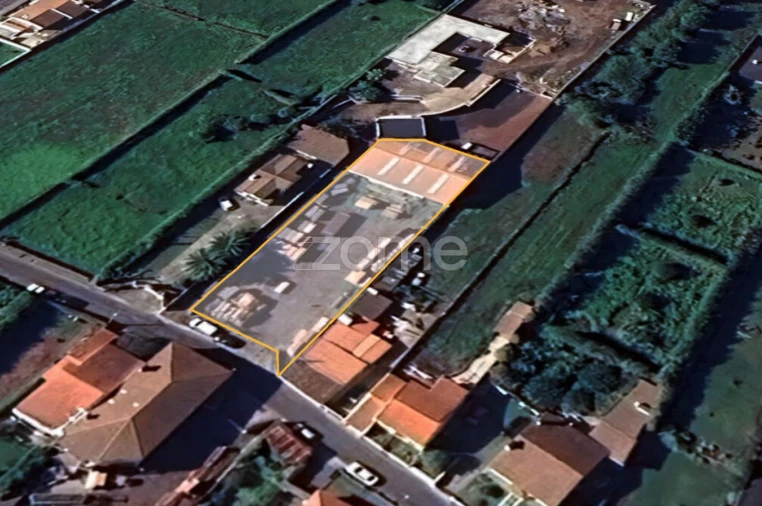 Terreno Comércio / Armazém para Venda em Rabo de Peixe Foto 24