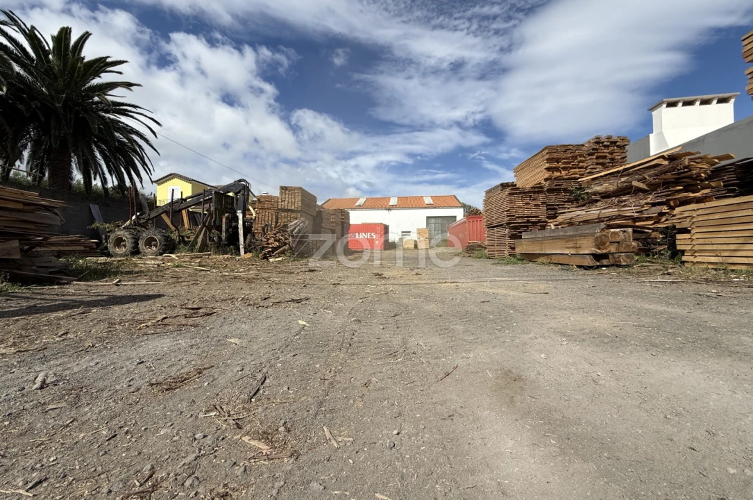 Terreno Comércio / Armazém para Venda em Rabo de Peixe Foto 21
