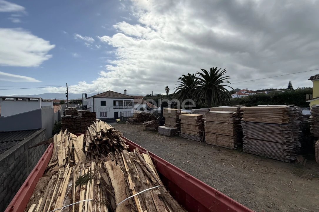 Terreno Comércio / Armazém para Venda em Rabo de Peixe Foto 7