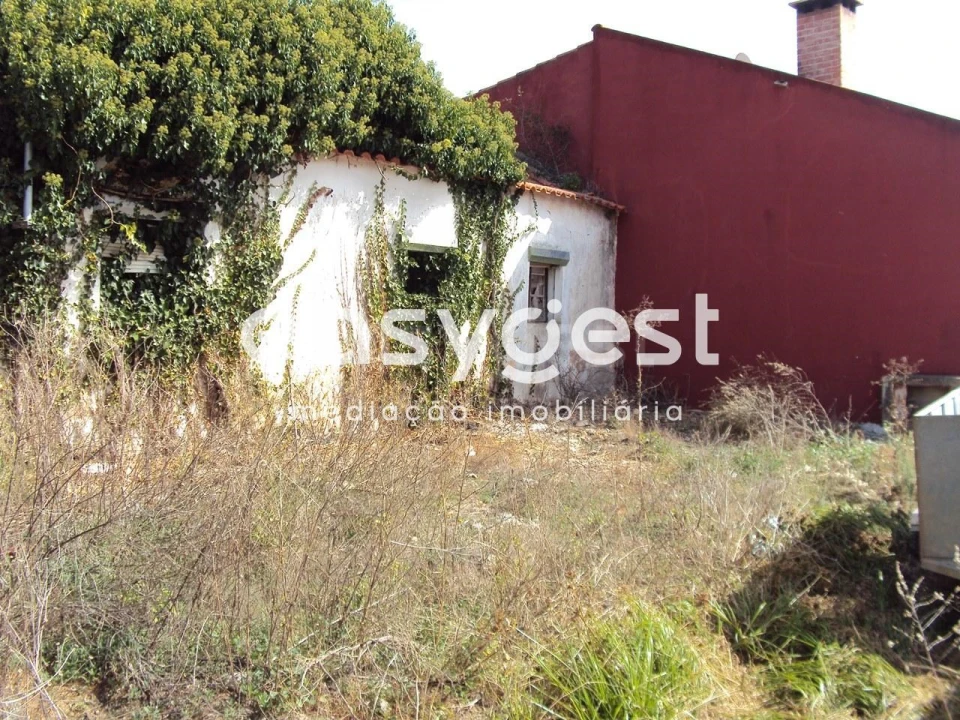 Moradia T5 para Venda em Azoia de Cima e Tremês Foto 1