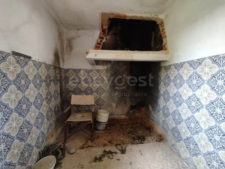 Moradia T1 para Venda em Anobra Foto 6