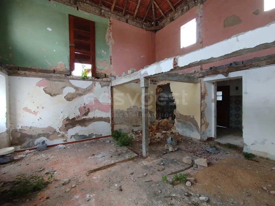 Moradia T1 para Venda em Anobra Foto 13