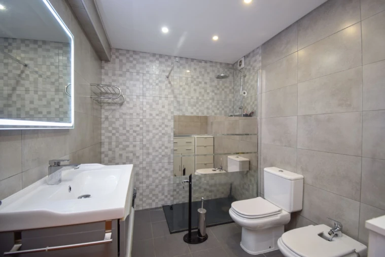 Apartamento T2 para Venda em Cacém e São Marcos Foto 10