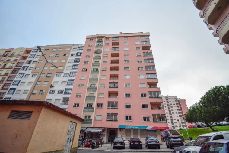 Apartamento T2 para Venda em Cacém e São Marcos Foto 20