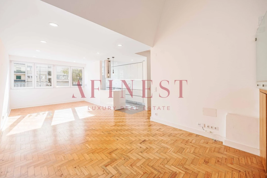 Apartamento T2 para Arrendamento em Alvalade Foto 15