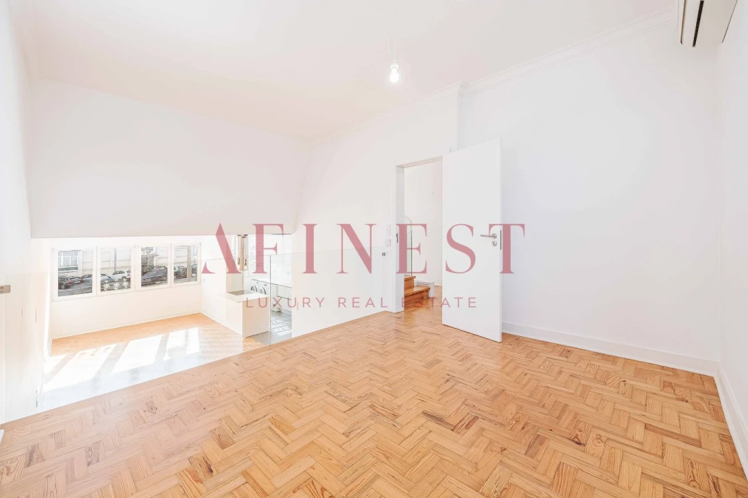 Apartamento T2 para Arrendamento em Alvalade Foto 29