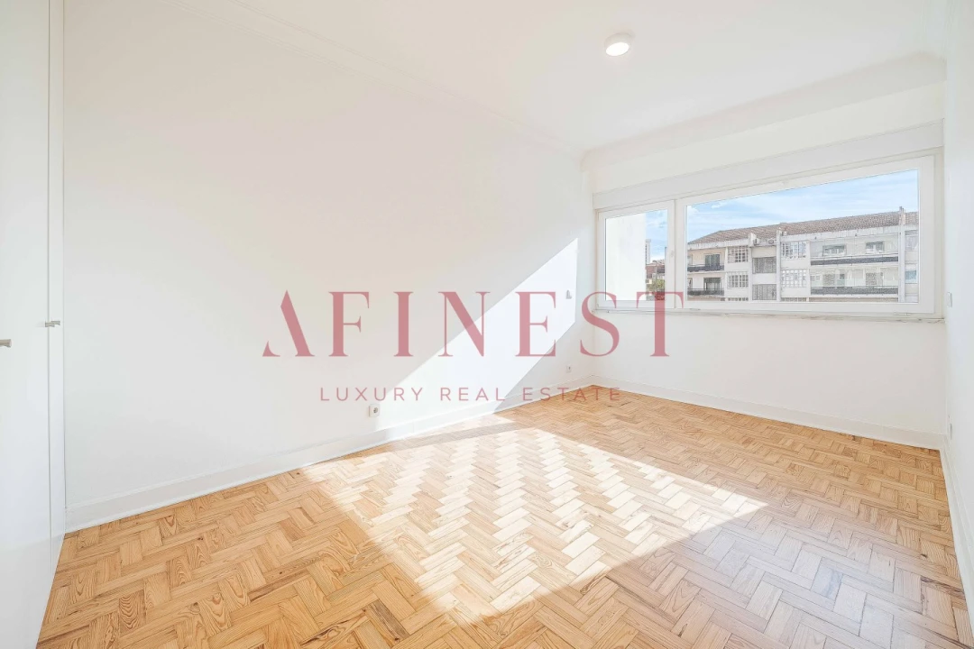 Apartamento T2 para Arrendamento em Alvalade Foto 40