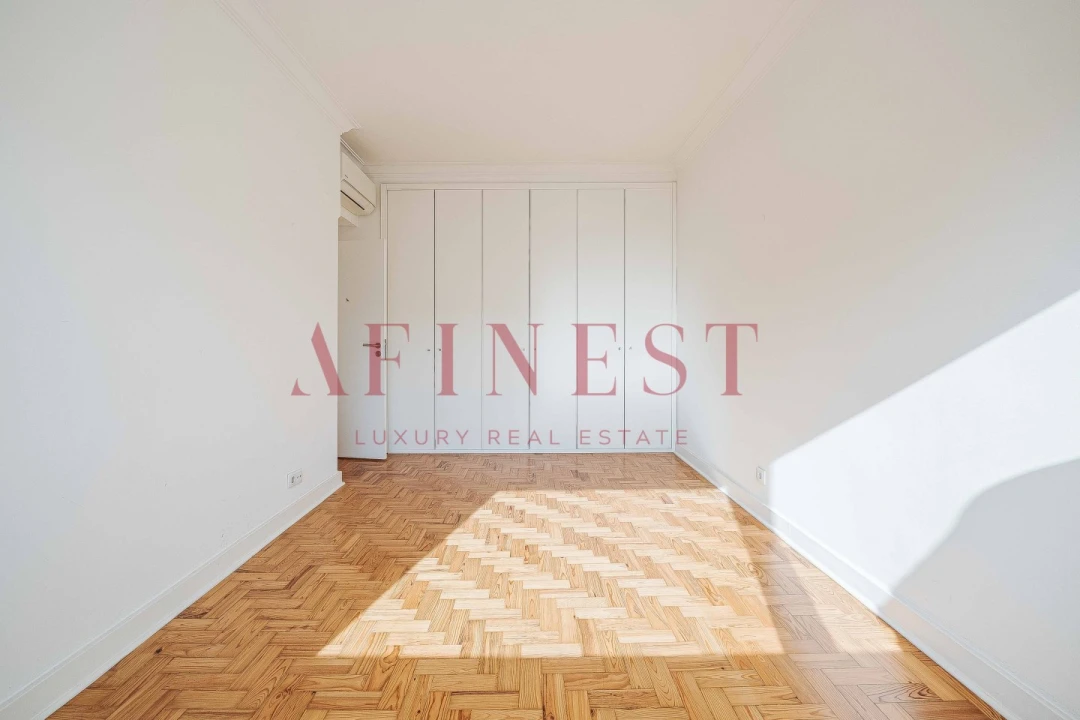 Apartamento T2 para Arrendamento em Alvalade Foto 43