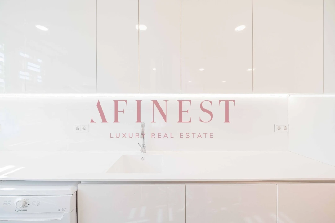 Apartamento T2 para Arrendamento em Alvalade Foto 8