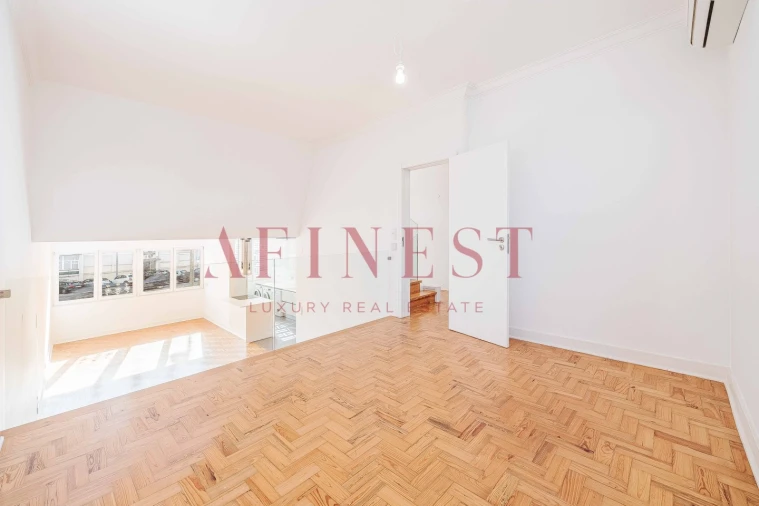 Apartamento T2 para Arrendamento em Alvalade Foto 29