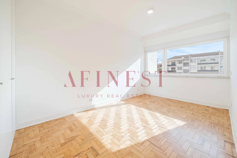 Apartamento T2 para Arrendamento em Alvalade Foto 40