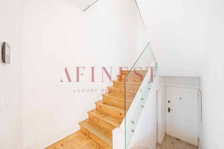 Apartamento T2 para Arrendamento em Alvalade Foto 46