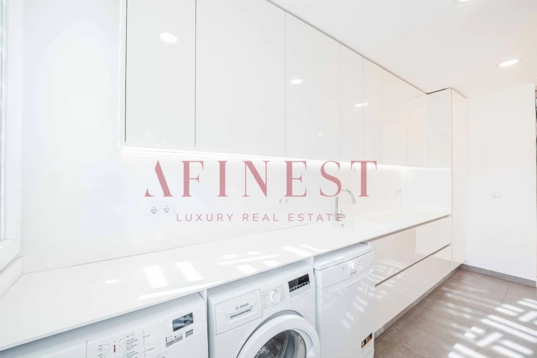 Apartamento T2 para Arrendamento em Alvalade Foto 9