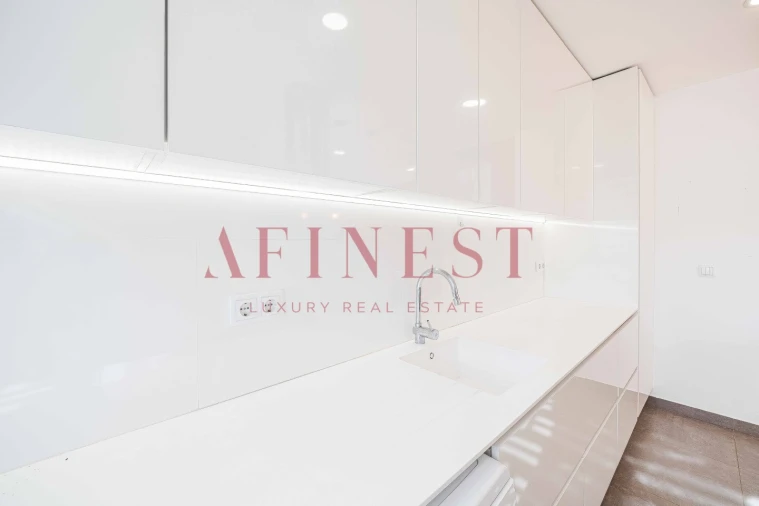 Apartamento T2 para Arrendamento em Alvalade Foto 10