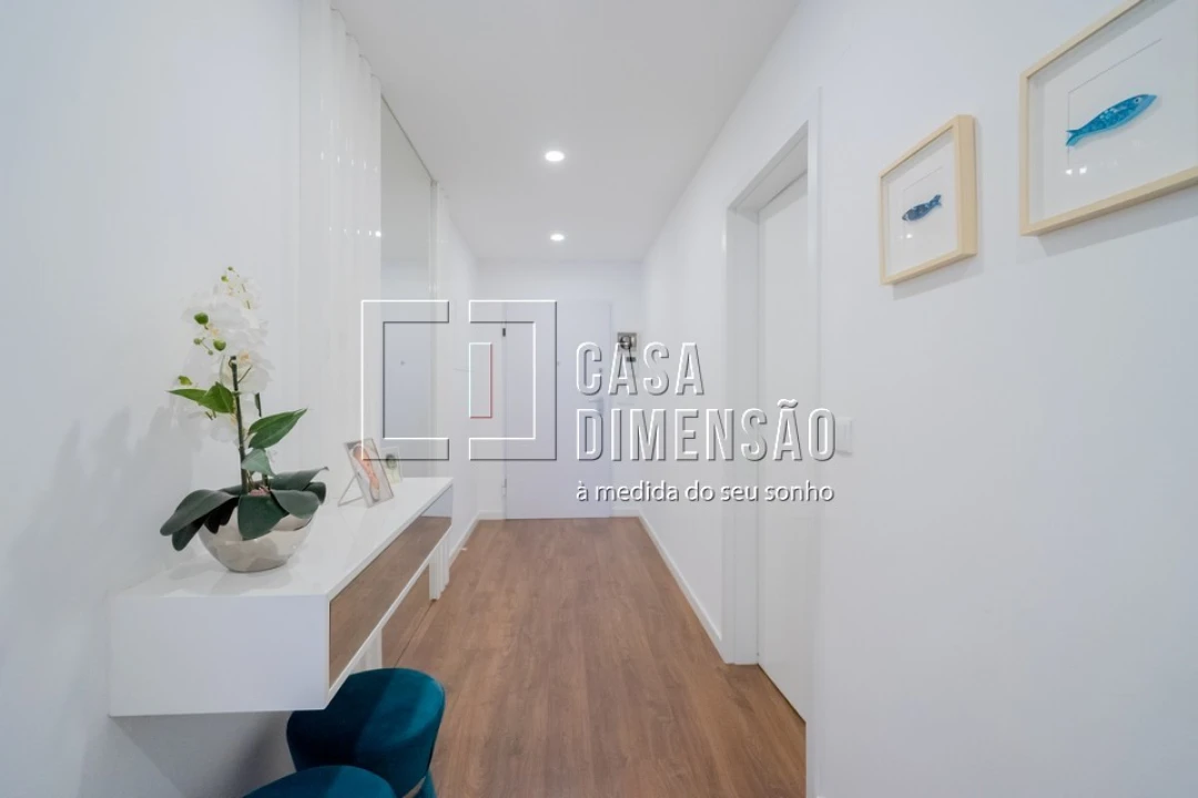 Apartamento T2 para Venda em Carnaxide e Queijas Foto 5