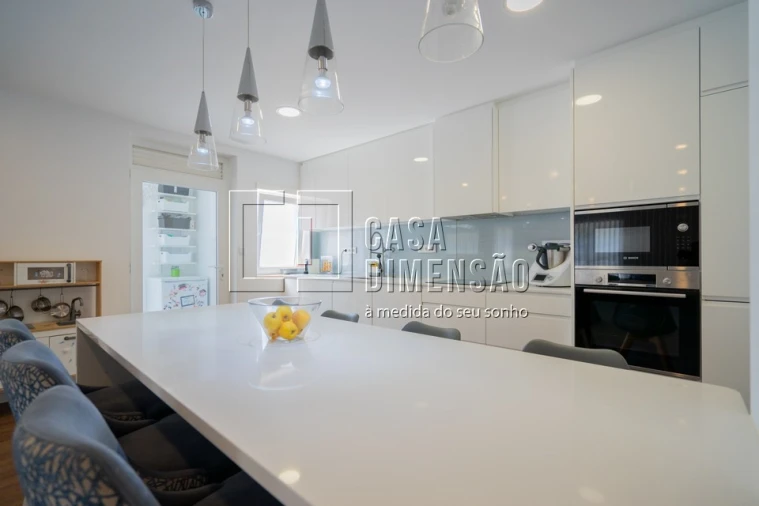 Apartamento T2 para Venda em Carnaxide e Queijas Foto 27