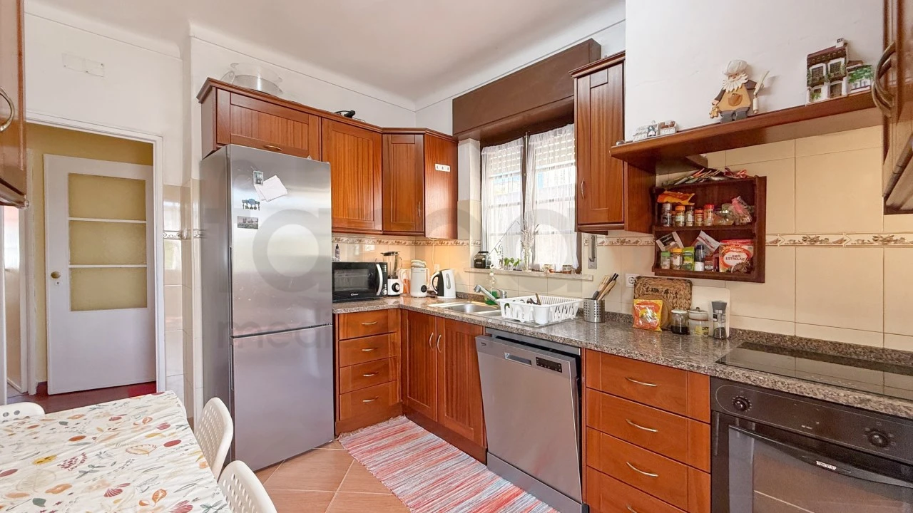 Moradia T5 para Venda em Ventosa Foto 12